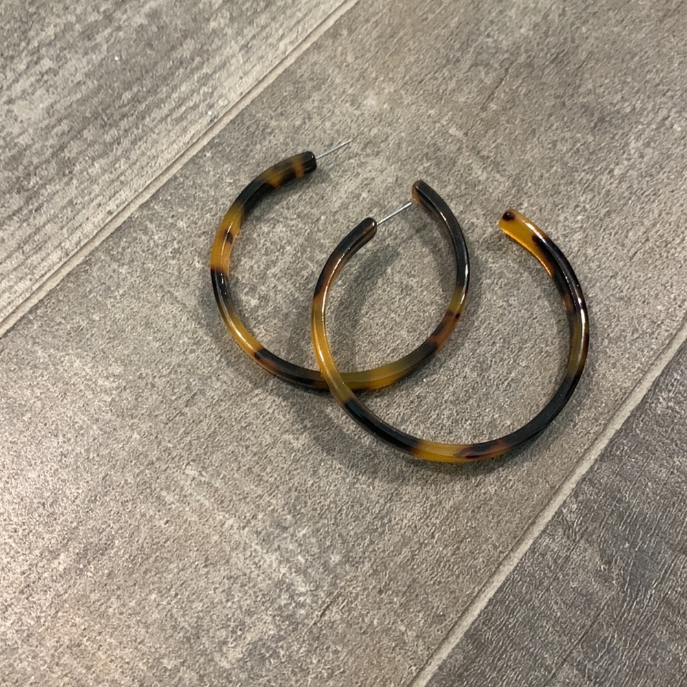 Turtle pattern earring hoops - Picture 2 of 3